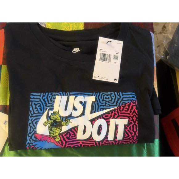 Nike T Shirt Adult Black Surfing Turtle Graphic The Nike Tee DQ1087-010 SiZE 2XL - Picture 9 of 11